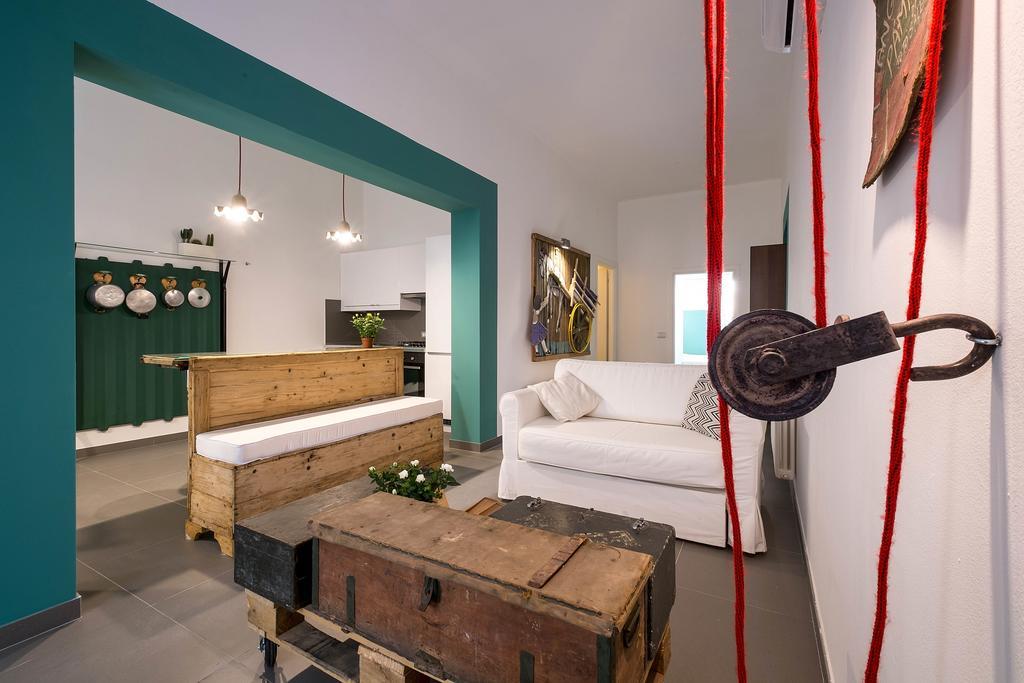Appartement Cassari Upartments à Palerme Extérieur photo